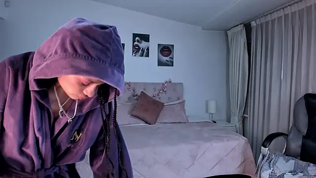 Kat cute  online show from 24, 1, 2025