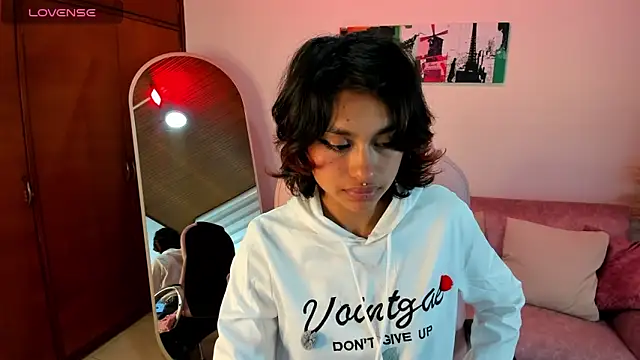 Kat cute  online show from 14, 11, 2025