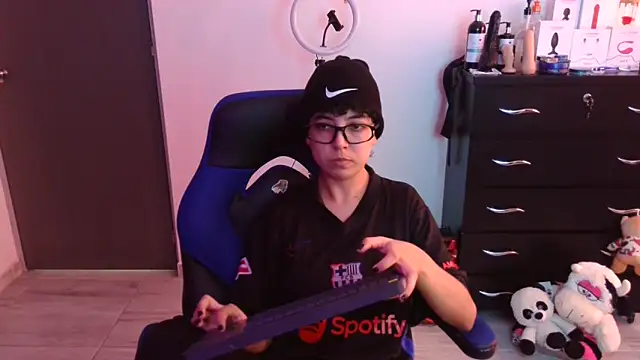 thomascooper7 online show from 13, 11, 2025