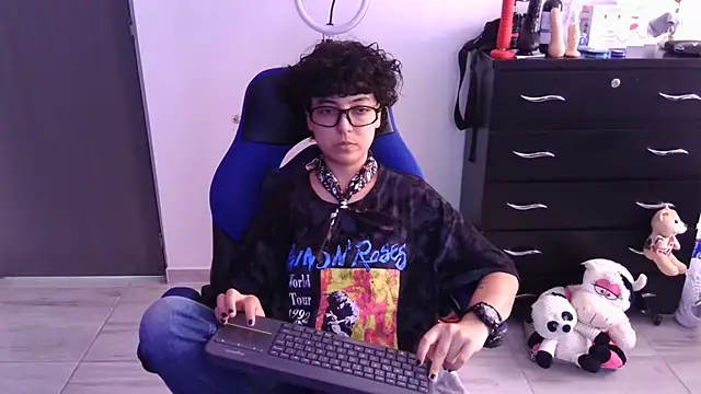 thomascooper7 online show from 28, 2, 2026