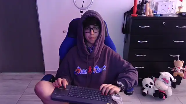 thomascooper7 online show from 5, 3, 2026