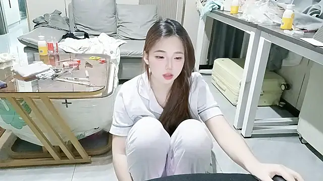 Snapshot of MM_YY_SS chatting on 15, 10, 2025 MM YY SS online show from 15, 10, 2025
