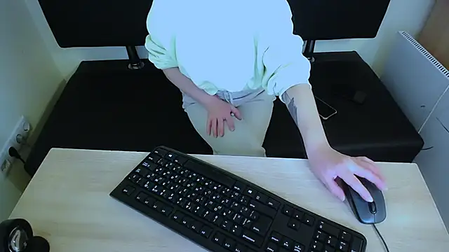 LaimaV  online show from 30, 10, 2025