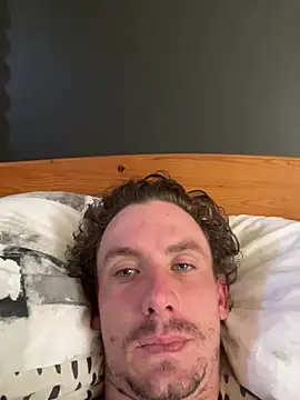 bradleyjamesmc online show from 18, 1, 2025