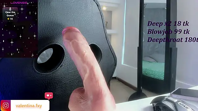 Snapshot of Gianna_foxy chatting on 24, 11, 2025 Gianna foxy online show from 24, 11, 2025