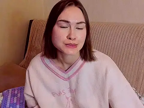 Snapshot of sleeeep_y chatting on 23, 2, 2026 sleeeep y online show from 23, 2, 2026