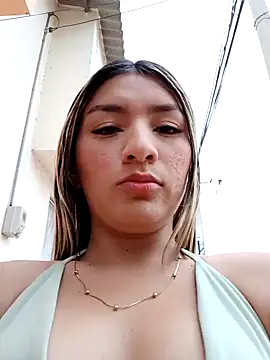 GIRL DONCELLA online show from 27, 1, 2025