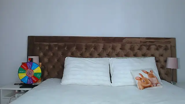 Snapshot of Aylinhoney08 chatting on 13, 10, 2025 Aylinhoney08 online show from 13, 10, 2025