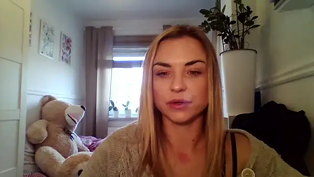 ashley xlove online show from 17, 12, 2025