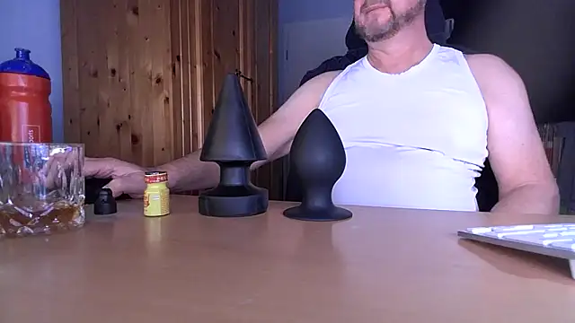 Tom PP cgn online show from 20, 10, 2025