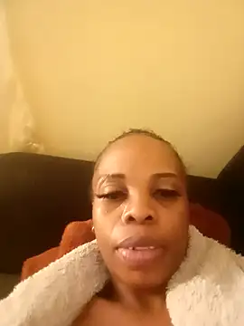 Snapshot of SweetHotLipsX39 chatting on 17, 10, 2025 SweetHotLipsX39 online show from 17, 10, 2025