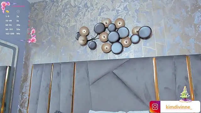 Snapshot of KimDevinne chatting on 27, 12, 2024 KimDevinne online show from 27, 12, 2024