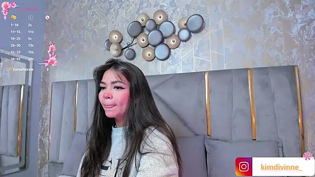 Snapshot of KimDevinne chatting on 17, 1, 2025 KimDevinne online show from 17, 1, 2025