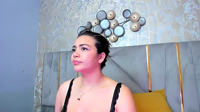 Snapshot of KimDevinne chatting on 21, 11, 2025 KimDevinne online show from 21, 11, 2025