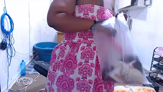 Snapshot of BigbootyNickyx chatting on 10, 2, 2026 BigbootyNickyx online show from 10, 2, 2026