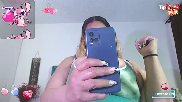 Snapshot of Dubraska1 chatting on 16, 10, 2025 Dubraska1 online show from 16, 10, 2025