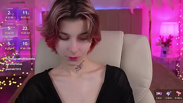 HaylaAmber online show from 12, 12, 2024