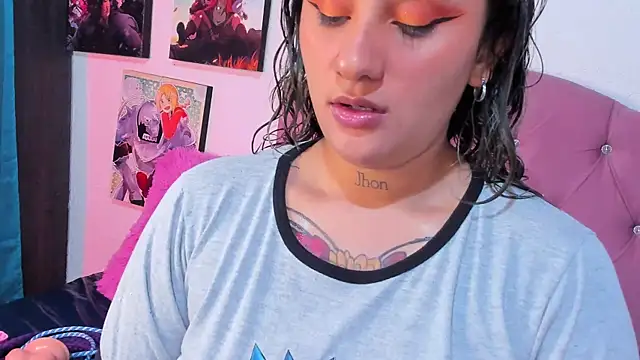 Snapshot of Mila_nixon02 chatting on 19, 10, 2025 Mila nixon02 online show from 19, 10, 2025