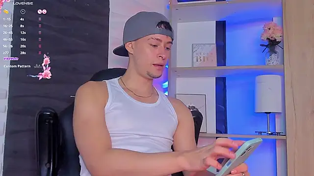 JadeSmiith  online show from 14, 12, 2024