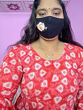 Snapshot of Hot_Maleka chatting on 10, 10, 2025 Hot Maleka online show from 10, 10, 2025