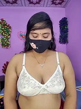 Snapshot of Hot_Maleka chatting on 7, 11, 2025 Hot Maleka online show from 7, 11, 2025