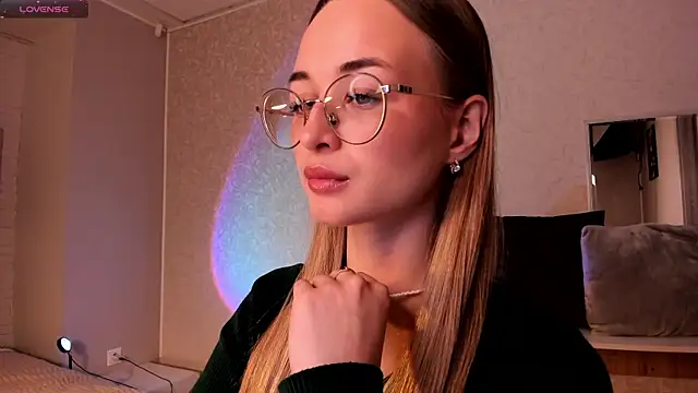 Snapshot of Tiffanyhunt chatting on 17, 11, 2025 Tiffanyhunt online show from 17, 11, 2025