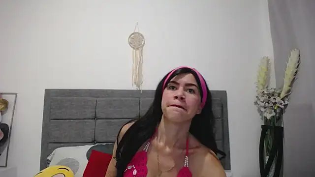 Snapshot of Vicky_Love_ chatting on 20, 2, 2025 Vicky Love online show from 20, 2, 2025