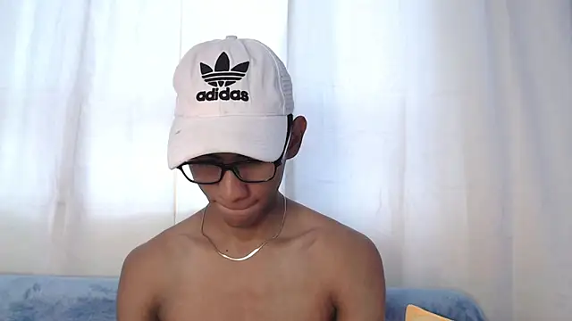 Snapshot of Nick_Collins18 chatting on 20, 11, 2025 Nick Collins18 online show from 20, 11, 2025