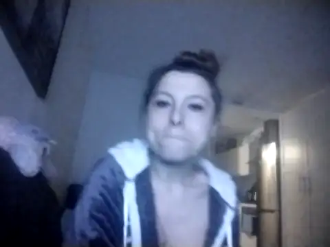 Florita2442 online show from 6, 11, 2025