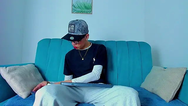 NeoRaptis online show from 20, 3, 2025