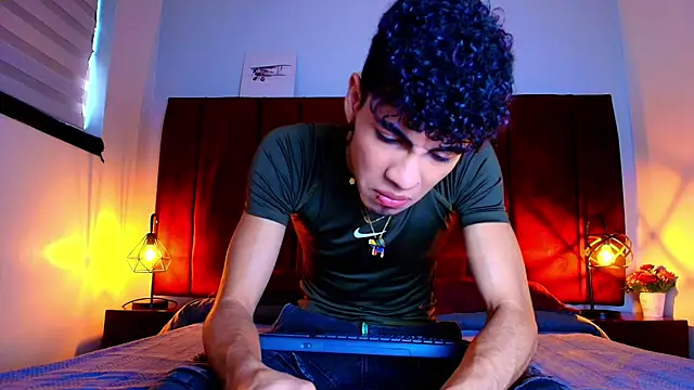 NeoRaptis online show from 23, 9, 2025