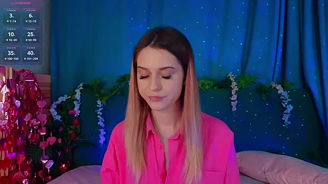 AlinaWalters online show from 6, 3, 2026