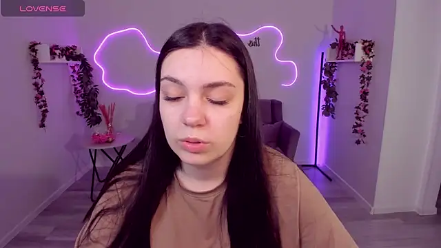 Snapshot of DaniellaLovely chatting on 17, 3, 2026 DaniellaLovely online show from 17, 3, 2026