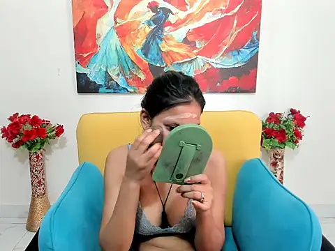 Snapshot of evaaelfiee chatting on 13, 3, 2026 evaaelfiee online show from 13, 3, 2026