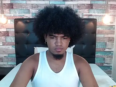 Snapshot of JaicobRuneer chatting on 13, 10, 2025 JaicobRuneer online show from 13, 10, 2025