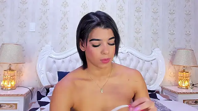 TiaraRosse online show from 15, 1, 2025