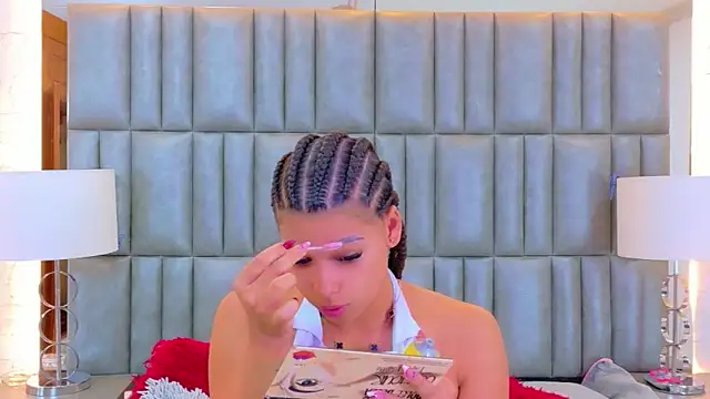 TiaraRosse online show from 17, 3, 2026