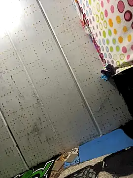 Snapshot of macg96 chatting on 17, 11, 2025 macg96 online show from 17, 11, 2025