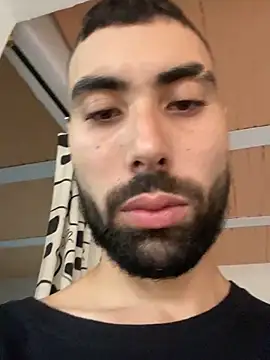 Snapshot of macg96 chatting on 19, 12, 2025 macg96 online show from 19, 12, 2025