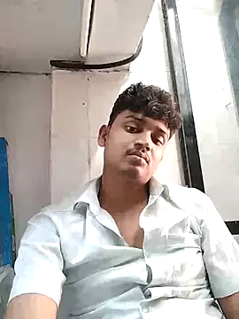 Snapshot of heartless__95 chatting on 17, 2, 2025 heartless 95 online show from 17, 2, 2025