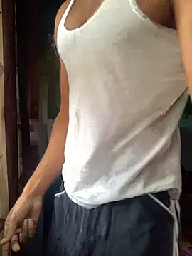 Vampire xoxo online show from 4, 2, 2025