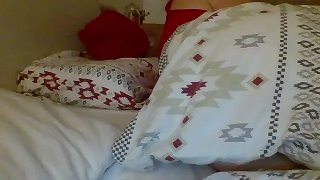 Snapshot of priselvis23 chatting on 13, 10, 2025 priselvis23 online show from 13, 10, 2025