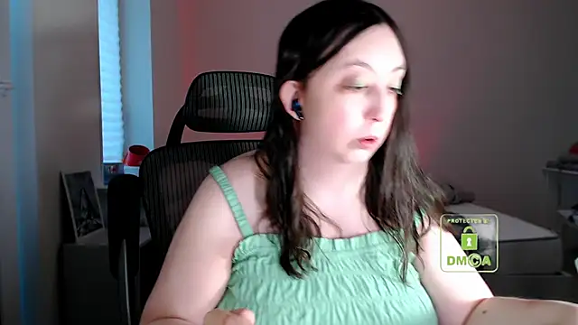 cute and hot online show from 10, 3, 2026