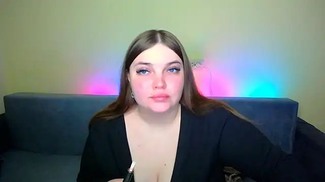 Snapshot of Emaaa_ua chatting on 3, 2, 2025 Emaaa ua online show from 3, 2, 2025