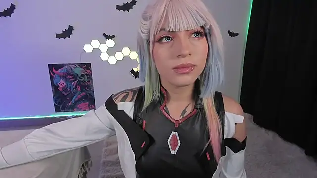 Snapshot of cyberzoe chatting on 17, 10, 2025 cyberzoe online show from 17, 10, 2025