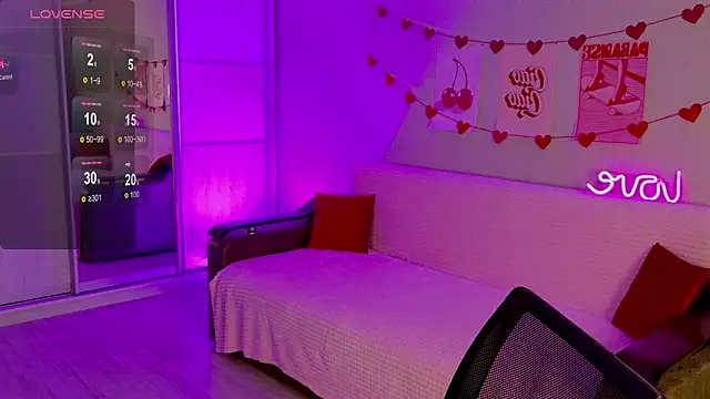 Snapshot of School_Love chatting on 19, 3, 2025 School Love online show from 19, 3, 2025