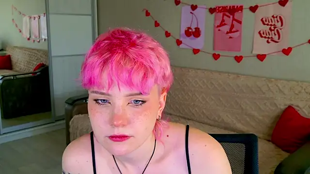 Snapshot of School_Love chatting on 14, 9, 2025 School Love online show from 14, 9, 2025