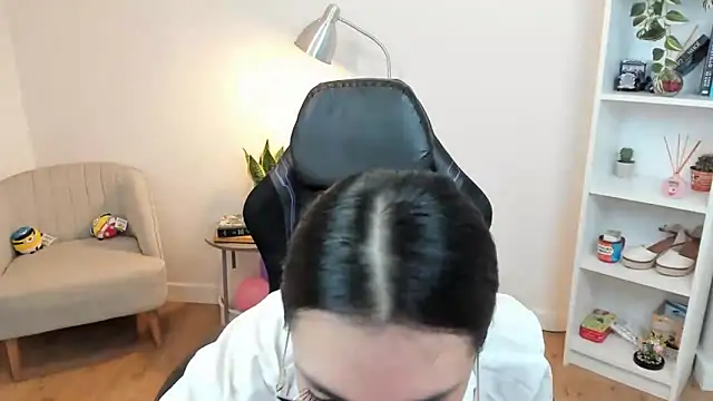  BellaEvans  online show from 25, 1, 2025