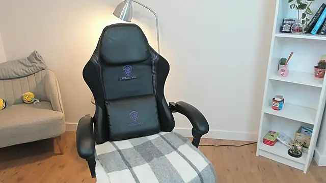  BellaEvans  online show from 27, 2, 2025