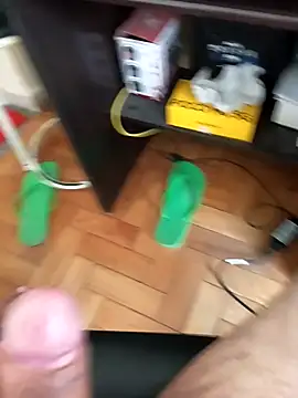 Snapshot of lobomisterioso13 chatting on 23, 12, 2024 lobomisterioso13 online show from 23, 12, 2024